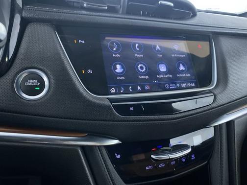 2022 Cadillac XT5 AWD Premium Luxury