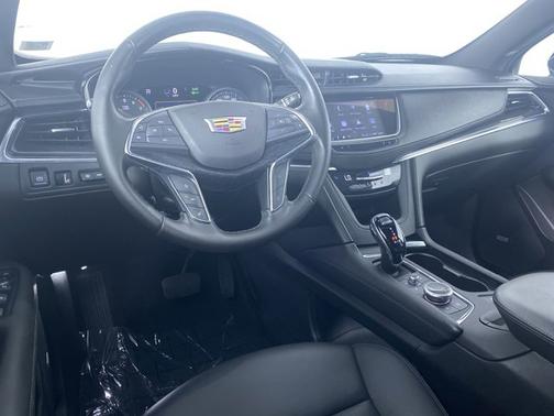 2022 Cadillac XT5 AWD Premium Luxury