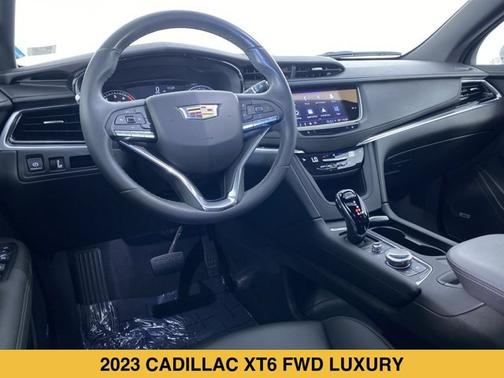 Crystal White Tricoat 2023 Cadillac XT6 FWD Luxury