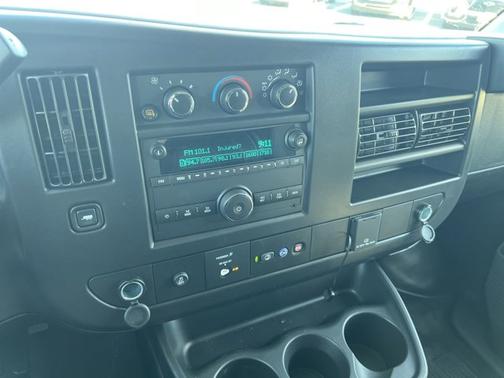 2025 Chevrolet Express 2500 RWD 2500 135