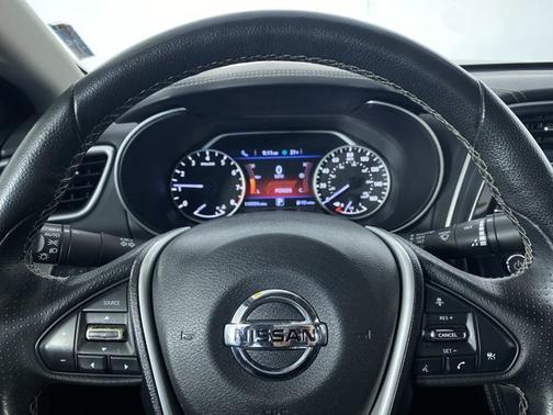 2017 Nissan Maxima SL