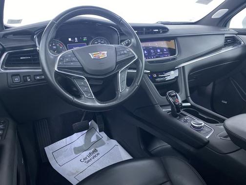 2022 Cadillac XT5 FWD Premium Luxury