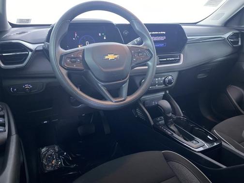 Summit White 2024 Chevrolet Trailblazer LS