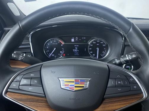 2025 Cadillac XT5 FWD Premium Luxury