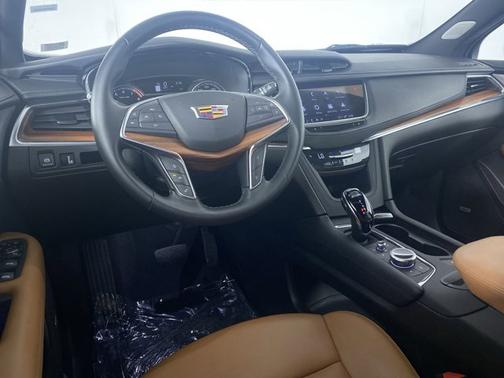 2025 Cadillac XT5 FWD Premium Luxury