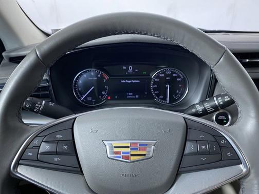 2022 Cadillac XT5 AWD Premium Luxury