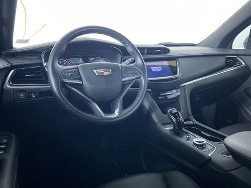2023 Cadillac XT6 AWD Luxury