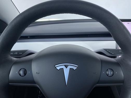 2023 Tesla Model 3 STANDARD