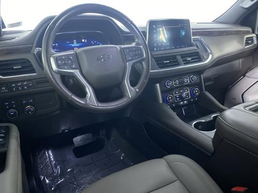 Satin Steel Metallic 2022 Chevrolet Suburban Z71