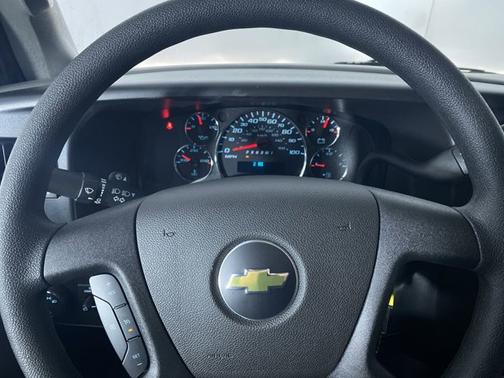 2025 Chevrolet Express 3500 RWD 3500 135