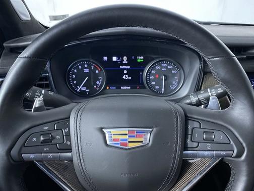 2024 Cadillac XT6 AWD Sport