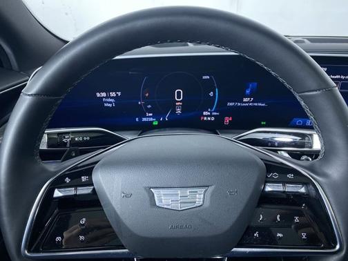 Crystal White Tricoat 2024 Cadillac LYRIQ Luxury