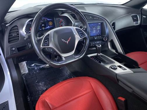 Arctic White 2018 Chevrolet Corvette Stingray