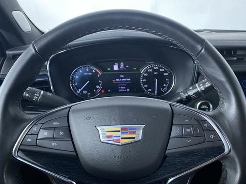 2022 Cadillac XT5 AWD Premium Luxury