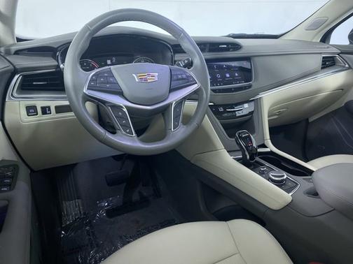2021 Cadillac XT5 FWD Premium Luxury