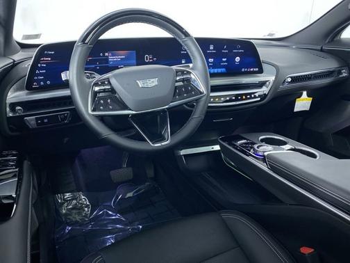 Stellar Black Metallic 2024 Cadillac LYRIQ Luxury