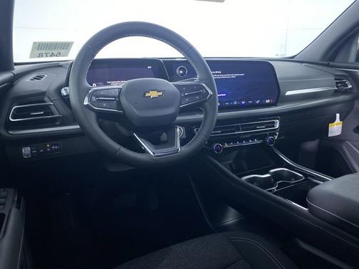 2025 Chevrolet Traverse AWD LT