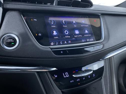 2022 Cadillac XT5 AWD Premium Luxury
