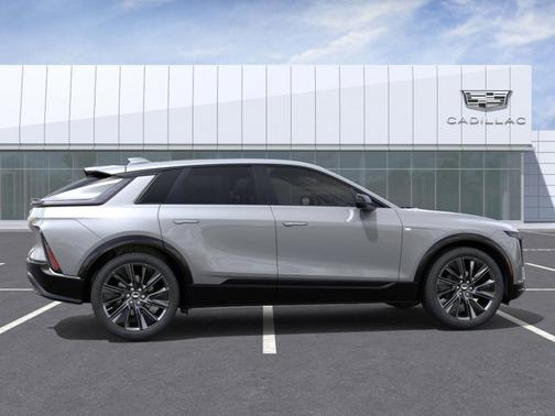 2025 Cadillac LYRIQ Sport