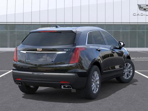 2026 Cadillac XT5 FWD Luxury