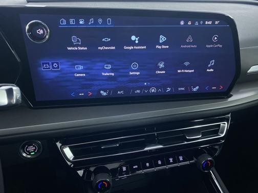 2026 Chevrolet Traverse AWD LT