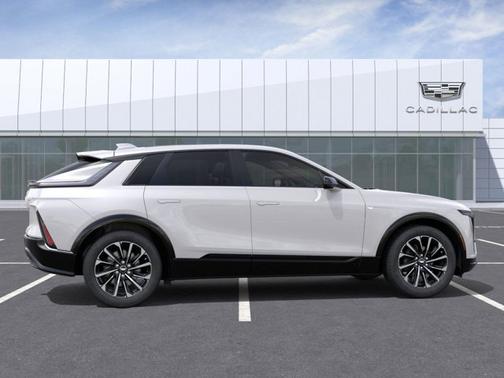 2025 Cadillac LYRIQ Sport