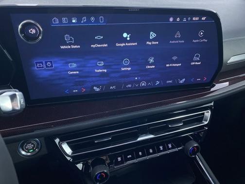 Lakeshore Blue Metallic 2026 Chevrolet Traverse AWD Z71