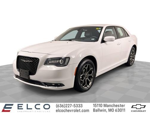 2016 Chrysler 300 S