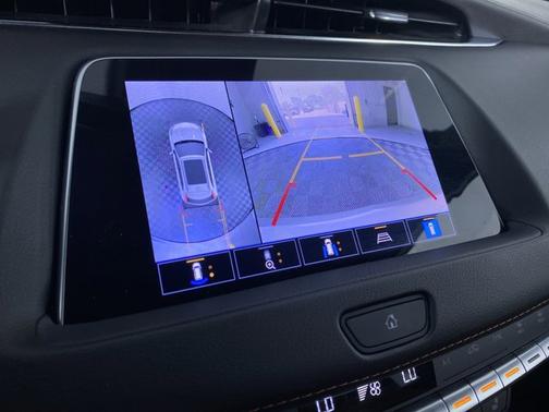 2022 Cadillac XT4 AWD Premium Luxury