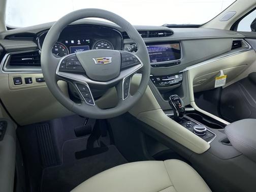 2025 Cadillac XT5 AWD Premium Luxury