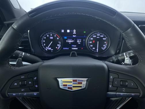 2024 Cadillac XT6 AWD Sport