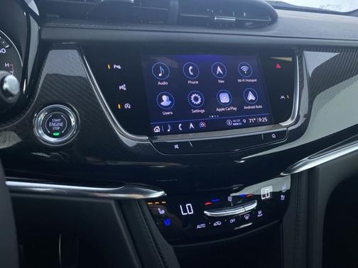 2024 Cadillac XT6 AWD Sport