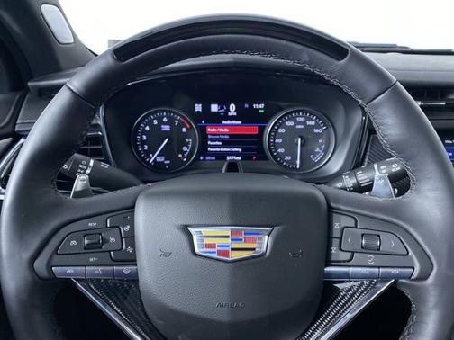 2024 Cadillac XT6 AWD Sport