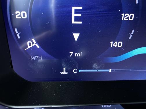 Summit White 2026 Chevrolet Silverado 2500 ZR2