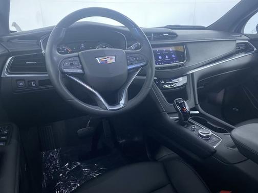 2022 Cadillac XT6 Luxury