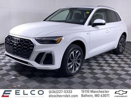 2022 Audi Q5 S line Premium Plus