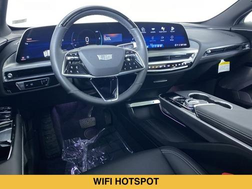 Crystal White Tricoat 2025 Cadillac LYRIQ Luxury