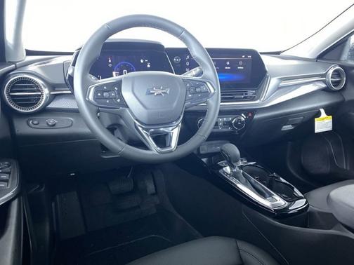 Cacti Green 2026 Chevrolet Trax ACTIV