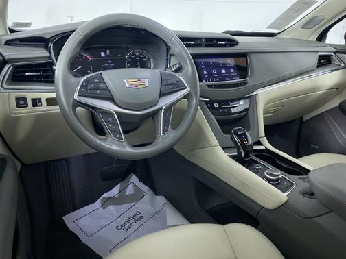 2022 Cadillac XT5 AWD Premium Luxury