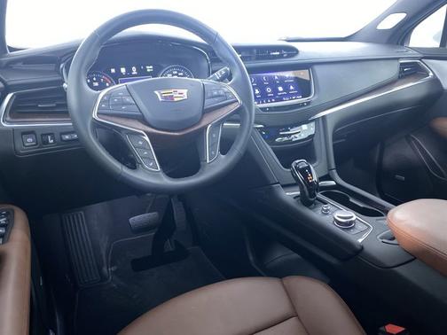 2025 Cadillac XT5 AWD Premium Luxury
