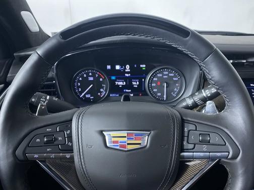 2024 Cadillac XT6 AWD Sport