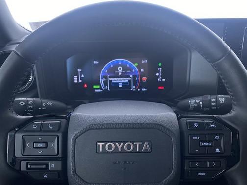 2025 Toyota Land Cruiser 