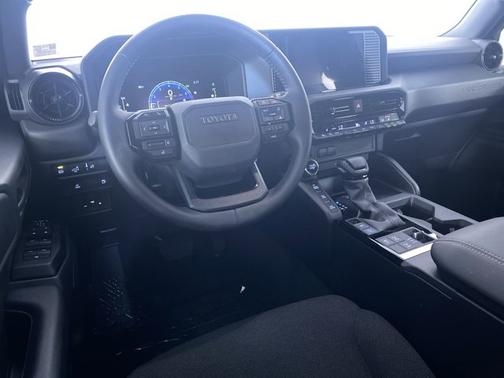 2025 Toyota Land Cruiser 