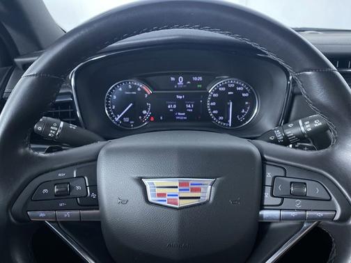 2023 Cadillac XT6 FWD Luxury