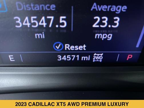 Crystal White Tricoat 2023 Cadillac XT5 AWD Premium Luxury