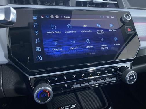 Mosaic Black Metallic 2027 Chevrolet Bolt RS