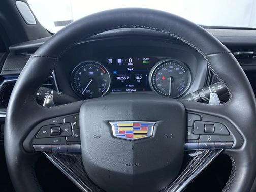 2024 Cadillac XT6 AWD Sport