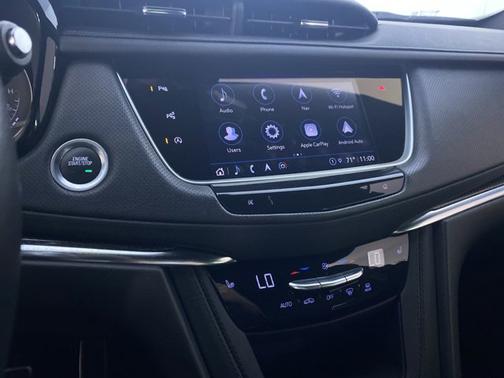 2022 Cadillac XT5 AWD Sport