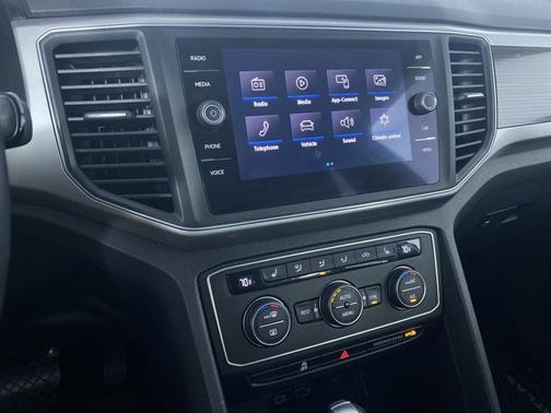 2019 Volkswagen Atlas 2.0T SE w/Technology