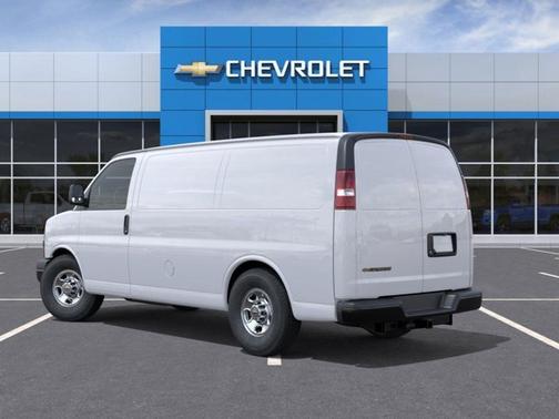 Summit White 2026 Chevrolet Express 3500 RWD 3500 135